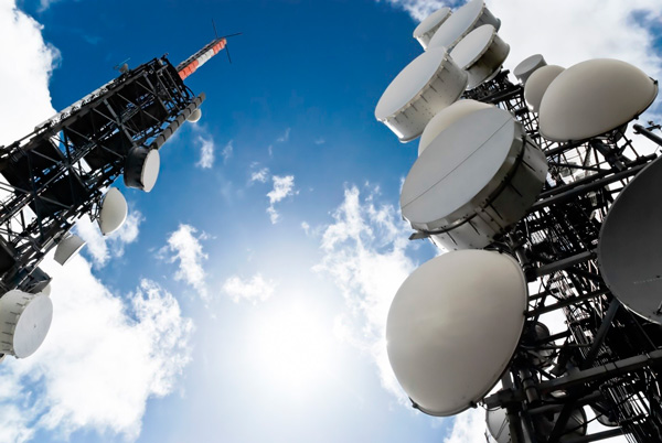 Базовые станции приходят на помощь при экранировании спутниковых навигационных радиосигналов
